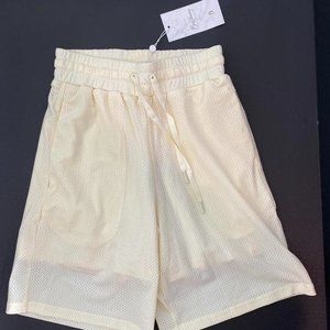Buffbunny Collection Women's Cream Shorts